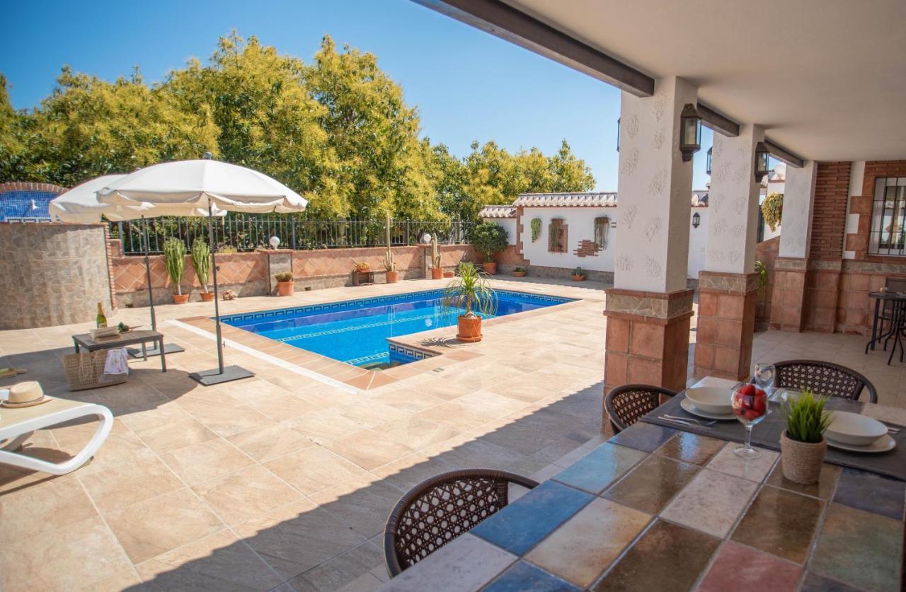 Casa Rural En Nerja Villa Ruisol By Centrall Alquileres Turisticos Luaran gambar