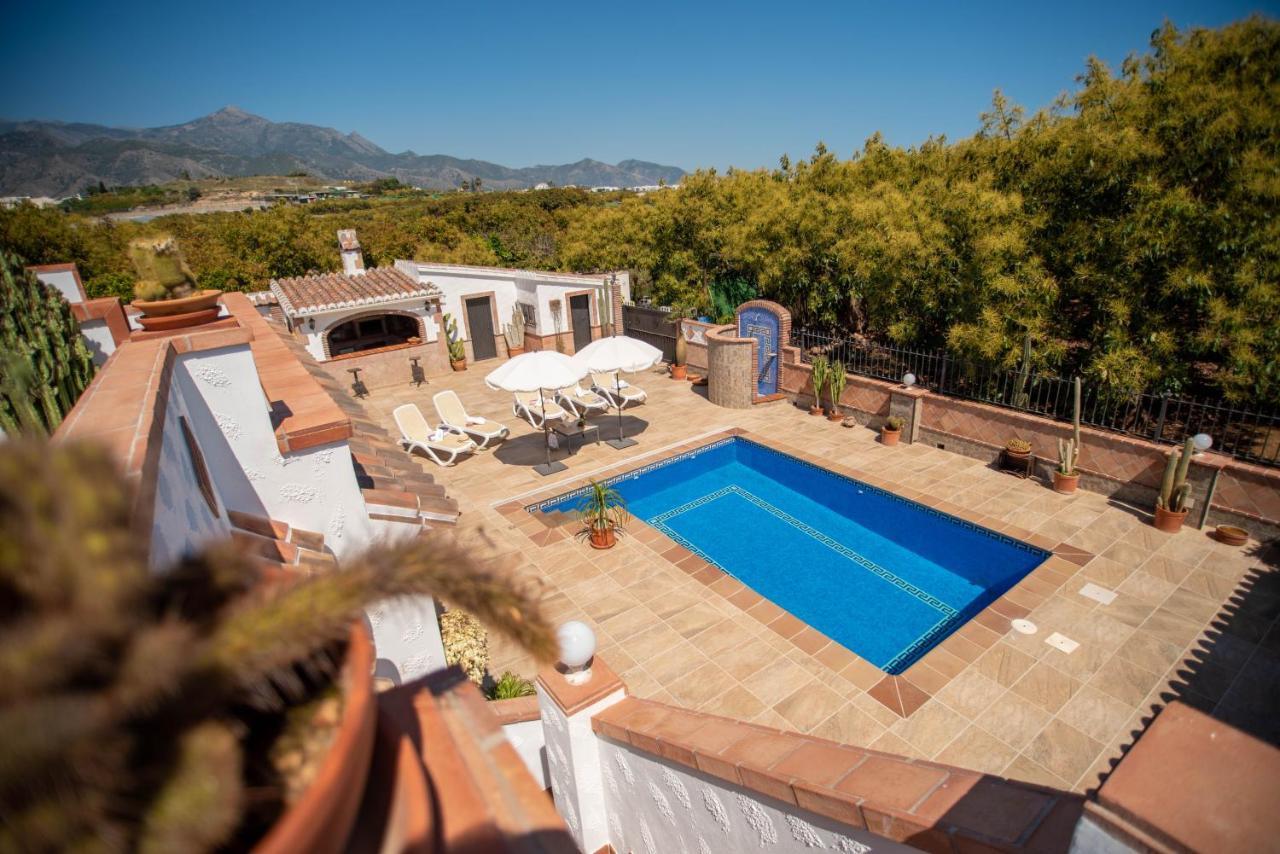 Casa Rural En Nerja Villa Ruisol By Centrall Alquileres Turisticos Luaran gambar